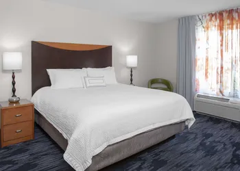 Fairfield Inn & Suites by Marriott Gadsden hotel thumbnail 3