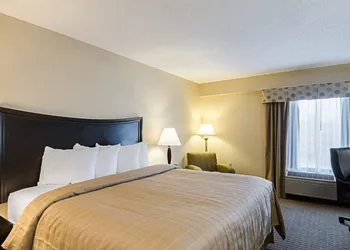 Quality Inn Troutville - Roanoke North hotel thumbnail 4