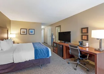 Comfort Inn Elizabeth City near University hotel thumbnail 8