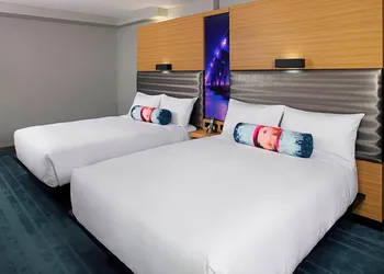 Aloft Miami - Brickell hotel thumbnail 2
