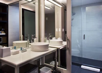 Aloft Miami - Brickell hotel thumbnail 5