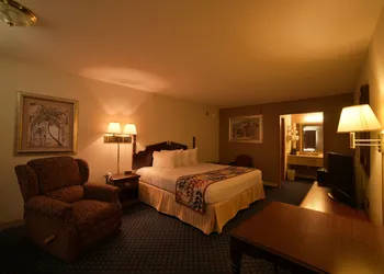 Dutton Inn hotel thumbnail 7
