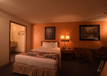 Dutton Inn hotel thumbnail 8