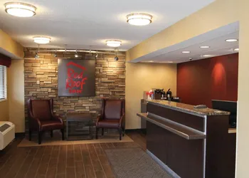 Red Roof Inn Dayton South - Miamisburg hotel thumbnail 2