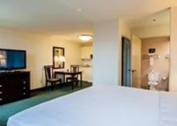 Greystone Inn and Suites hotel thumbnail 5
