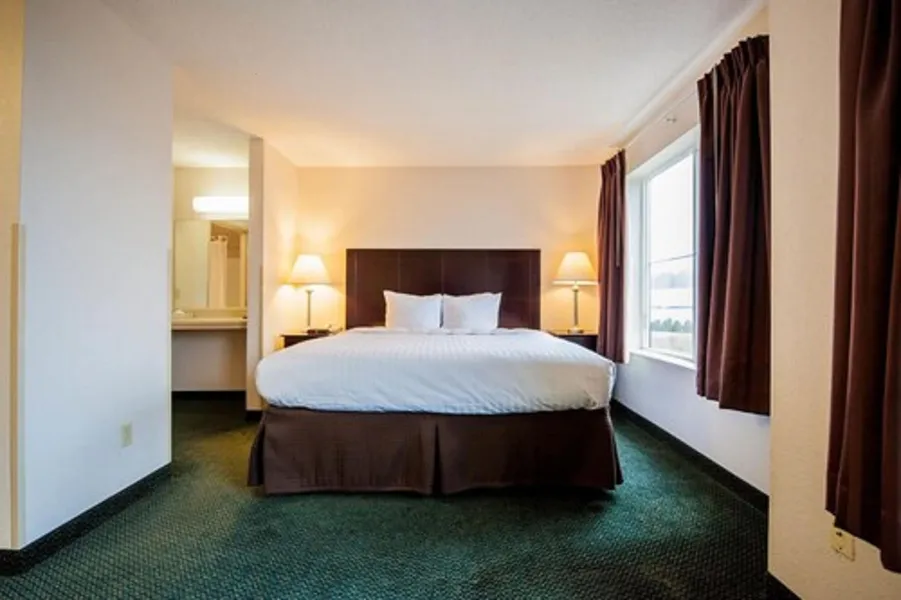 Greystone Inn and Suites hotel detail image 6