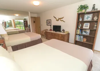 The Grey Gull hotel thumbnail 3