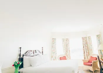 Loyalist Country Inn & Conference Centre hotel thumbnail 4