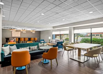 Comfort Inn Cadillac hotel thumbnail 2