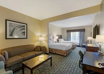 Best Western Plus Walkerton Hotel & Conference Centre hotel thumbnail 4