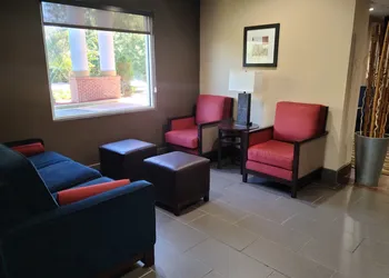 Comfort Suites Forsyth near I-75 hotel thumbnail 7