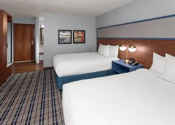 AmericInn by Wyndham Green Bay West hotel thumbnail 8