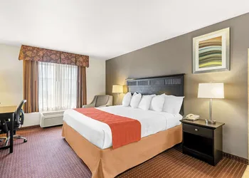 Best Western Legacy Inn & Suites Beloit/South Beloit hotel thumbnail 6