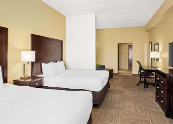 Comfort Suites Frisco hotel thumbnail 8