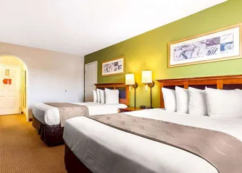 Auburn House Hotel hotel thumbnail 5