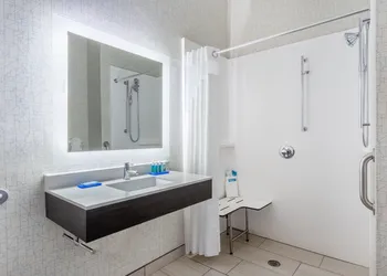 Holiday Inn Express Columbus - Ohio Expo Center by IHG hotel thumbnail 7