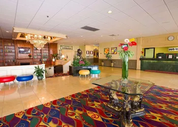 Park Inn by Radisson Sharon hotel thumbnail 5