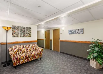 Days Inn by Wyndham Great Falls hotel thumbnail 2