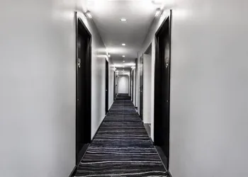 OYO Times Square hotel thumbnail 2