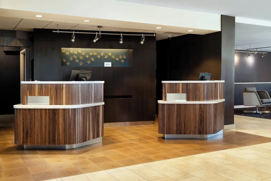 Courtyard by Marriott Bakersfield hotel detail image 2