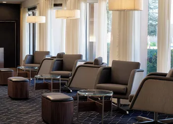 Courtyard by Marriott Bakersfield hotel thumbnail 3