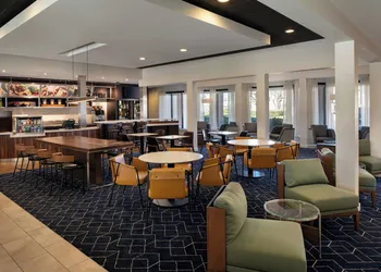 Courtyard by Marriott Bakersfield hotel thumbnail 5