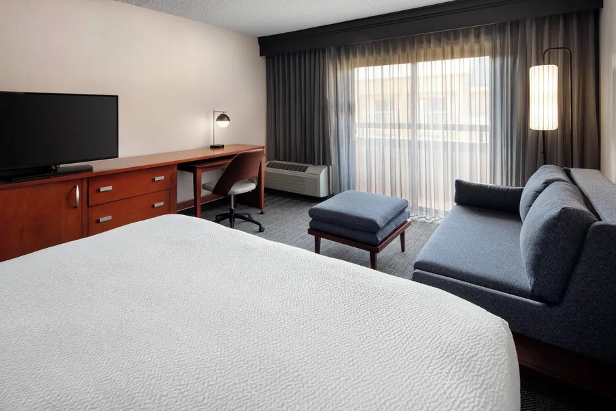 Courtyard by Marriott Bakersfield hotel detail image 6