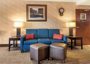 Comfort Inn Augusta hotel thumbnail 5