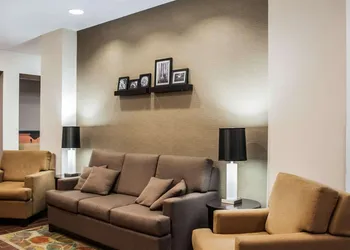 Sleep Inn & Suites Fort Campbell hotel thumbnail 3