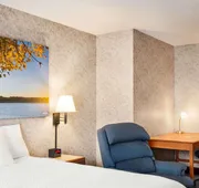 Days Inn by Wyndham Hurley hotel detail image 5