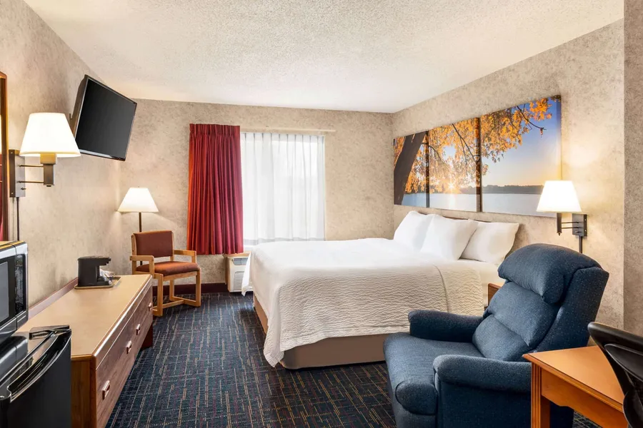 Days Inn by Wyndham Hurley hotel detail image 6