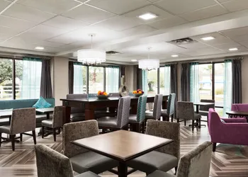 Hampton Inn Waycross hotel thumbnail 3
