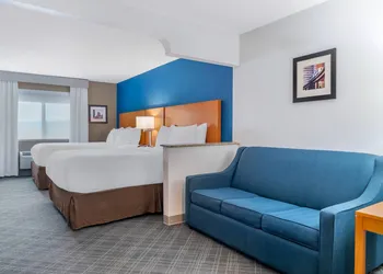 Comfort Suites Auburn Hills-Detroit hotel thumbnail 6