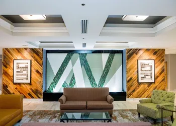 Embassy Suites by Hilton Lexington Green hotel thumbnail 5