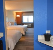 Holiday Inn Express & Suites Rochester by IHG hotel detail image 7