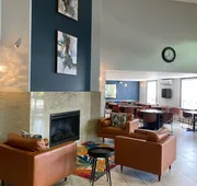 Super 8 by Wyndham Lachenaie/Terrebonne hotel detail image 4