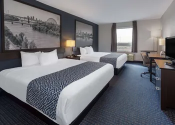 Super 8 by Wyndham Lachenaie/Terrebonne hotel thumbnail 6