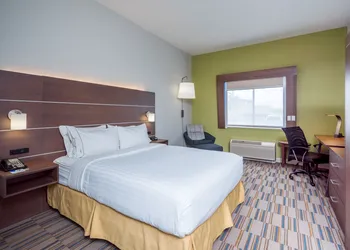 Holiday Inn Express & Suites Quakertown - Allentown Area by IHG hotel thumbnail 6