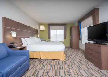Holiday Inn Express & Suites Quakertown - Allentown Area by IHG hotel thumbnail 8