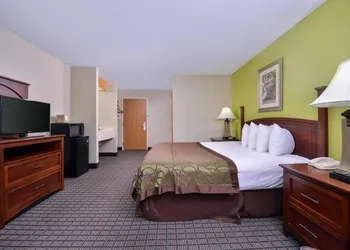 Regency Inn Geneseo IL hotel thumbnail 6