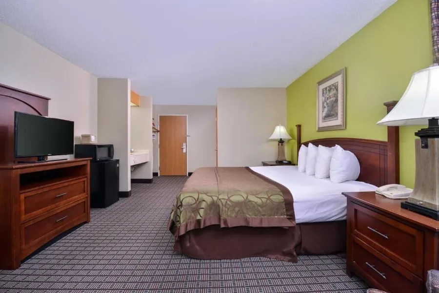 Regency Inn Geneseo IL hotel detail image 6
