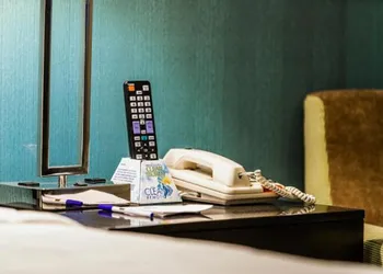 The Garden Executive Hotel hotel thumbnail 4