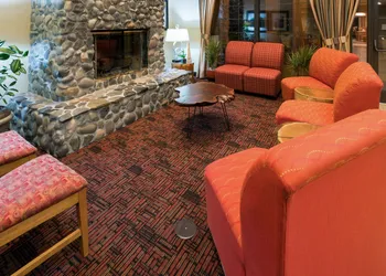 Holiday Inn Express Grants Pass by IHG hotel thumbnail 3