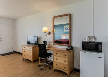 Skylark Shores Resort hotel thumbnail 4