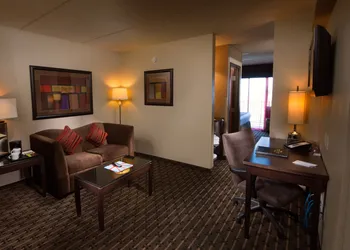 Crowne Plaza Milwaukee Airport by IHG hotel thumbnail 8