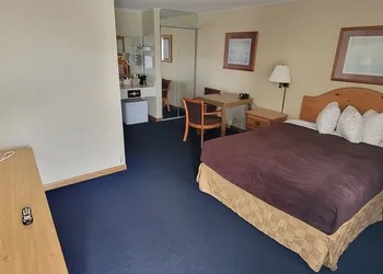 Thunderbird Inn hotel thumbnail 6