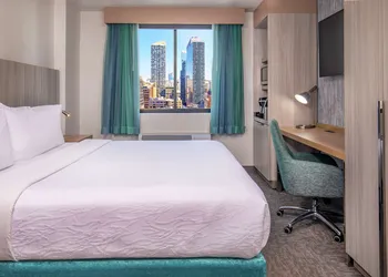 Hilton Garden Inn New York/Manhattan-Chelsea hotel thumbnail 8