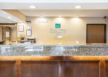 Quality Inn - Storm Lake hotel thumbnail 4