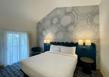 Catalina Canyon Inn hotel thumbnail 5