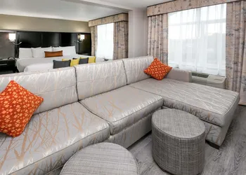 Wingate by Wyndham Dallas Love Field hotel thumbnail 4